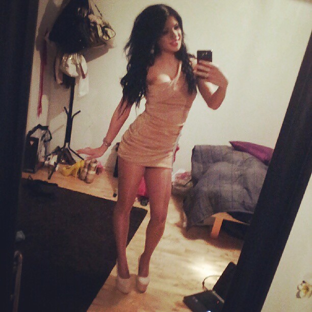Flashing some leg :P pt2 #35725016