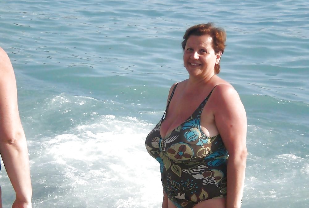 Madura y swimsuite 2.
 #23337533