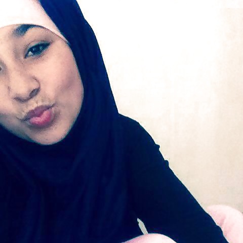 2 Beurette Landangriff Hijab #28681803