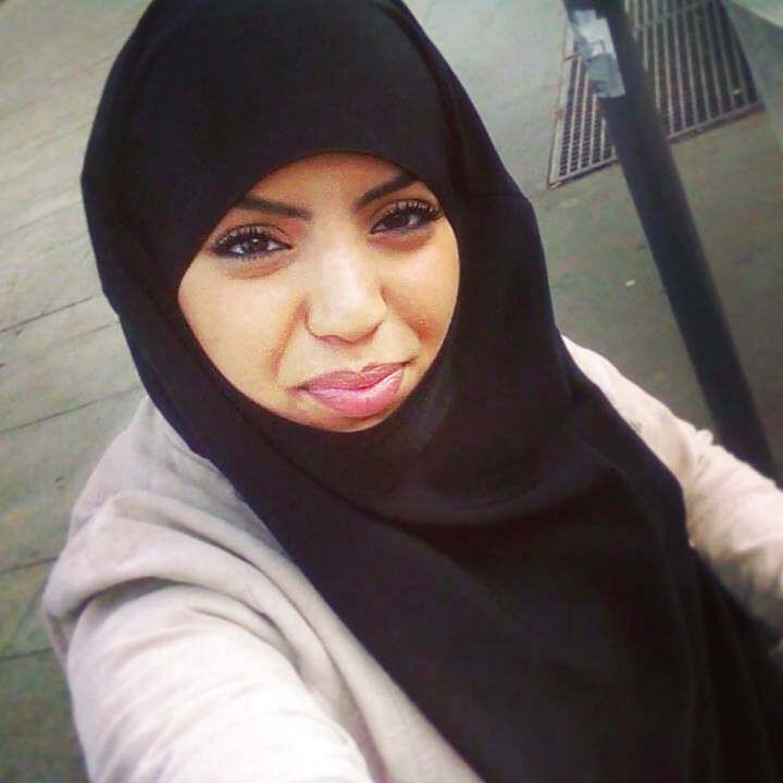 2 Beurette Landangriff Hijab #28681809