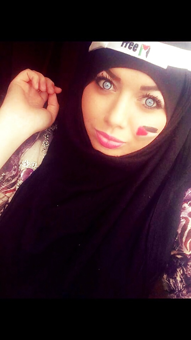 2 Beurette Landangriff Hijab #28681840