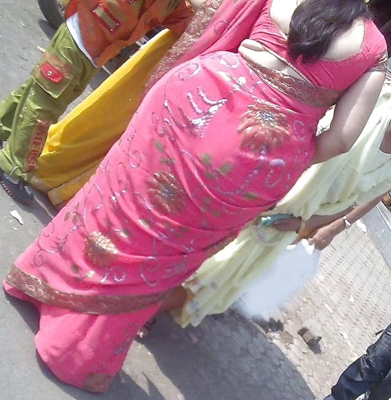 インドのおばちゃんのスパイ活動 - お尻を曲げる - ガンドの盗撮 
 #39779076