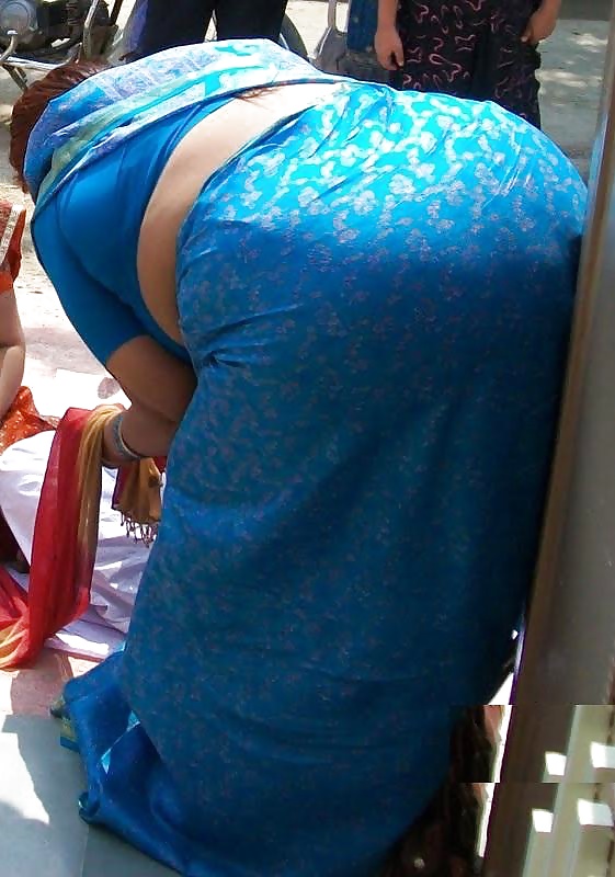 インドのおばちゃんのスパイ活動 - お尻を曲げる - ガンドの盗撮 
 #39779154