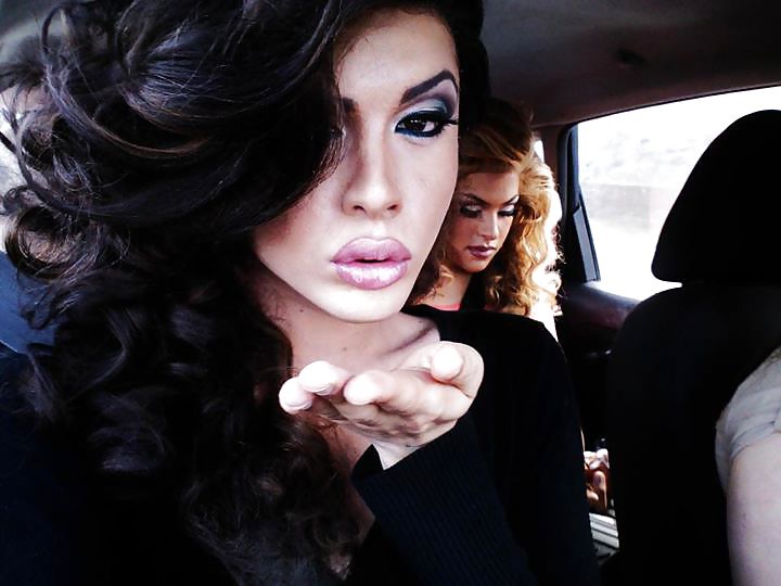 Hot shemales 13
 #25792362