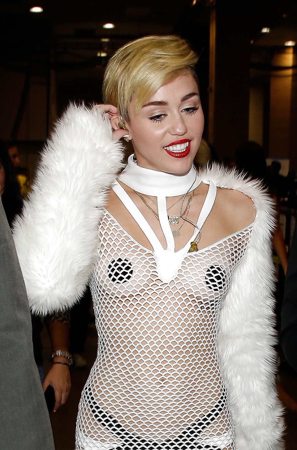 Miley Cyrus #24453338