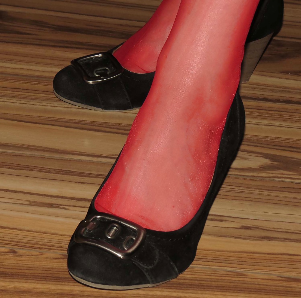 Rojo rht nylons and heels
 #26097515