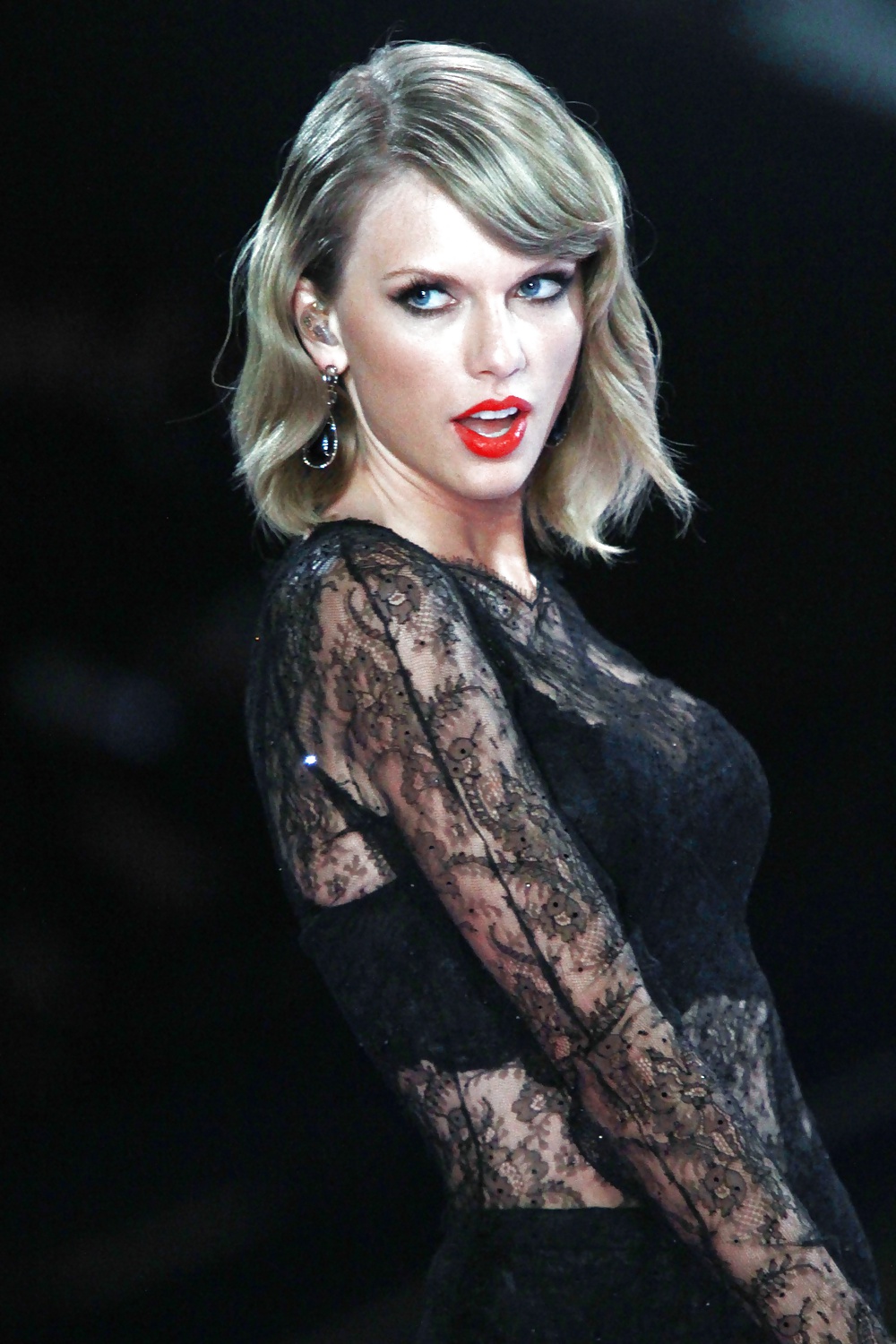 Taylor Swift - Victoria's Secret Fashion Show 2014 #38977204