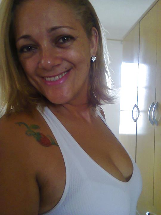 暴露された妻-アパレシーダ
 #37760762