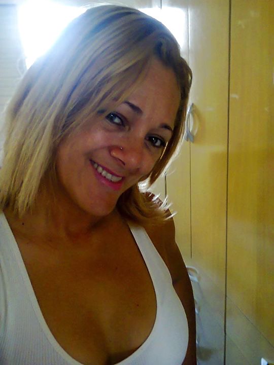 暴露された妻-アパレシーダ
 #37760804