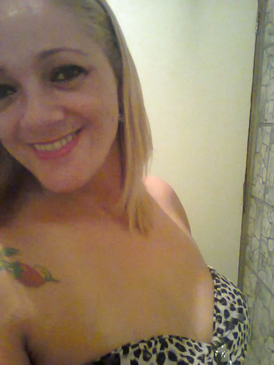 暴露された妻-アパレシーダ
 #37760809