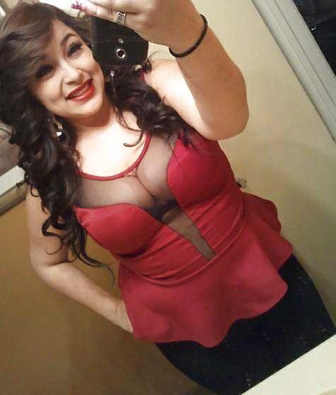 Fb selfies with cleavage #31202120