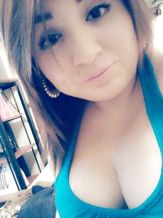 Fb selfies with cleavage #31202121