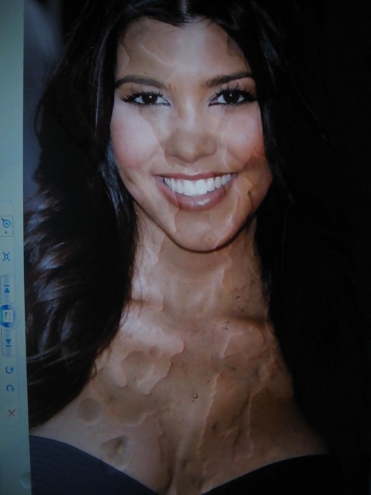 Kourtney Kardashian #29094836