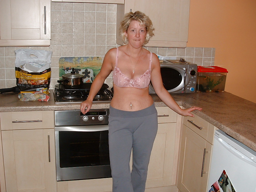 Helen Amateur Milf #33981280