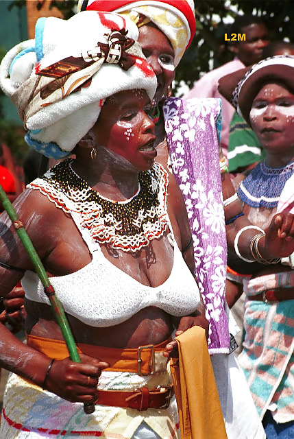 Bellezze esotiche africane tribali 
 #23490787