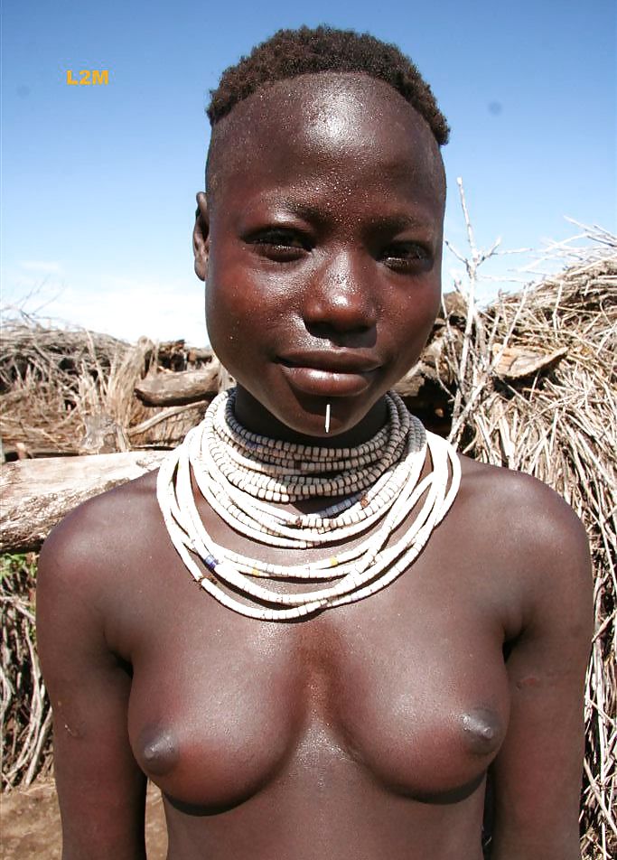 Exóticas bellezas tribales africanas 
 #23490909