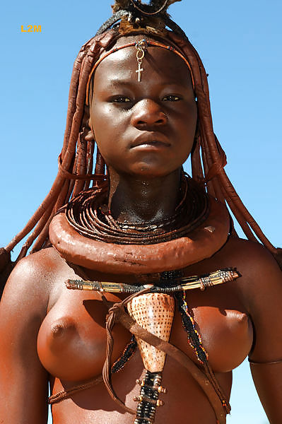 エキゾチックなアフリカの部族の美しさ 
 #23490974