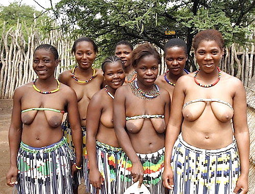 Exóticas bellezas tribales africanas 
 #23490980