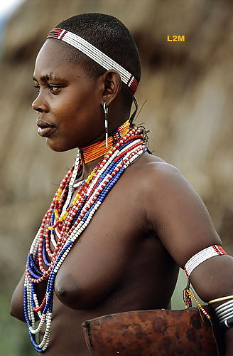 Exóticas bellezas tribales africanas 
 #23490992