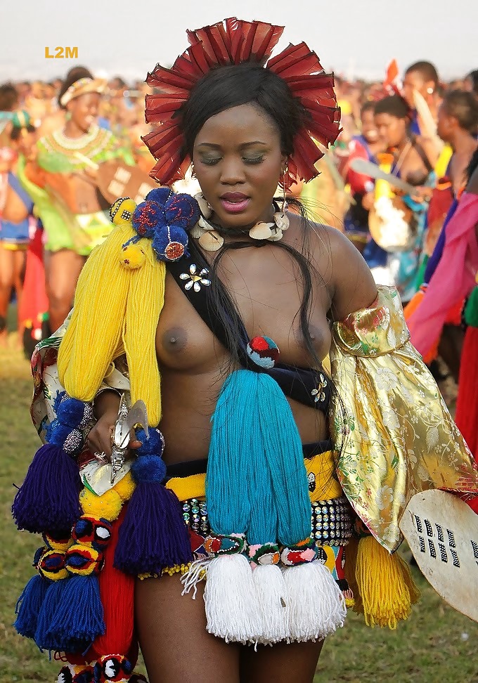Exóticas bellezas tribales africanas 
 #23491018