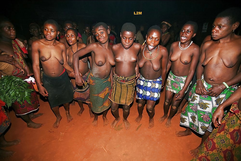 Exóticas bellezas tribales africanas 
 #23491360
