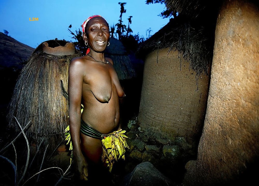 Exóticas bellezas tribales africanas 
 #23491412