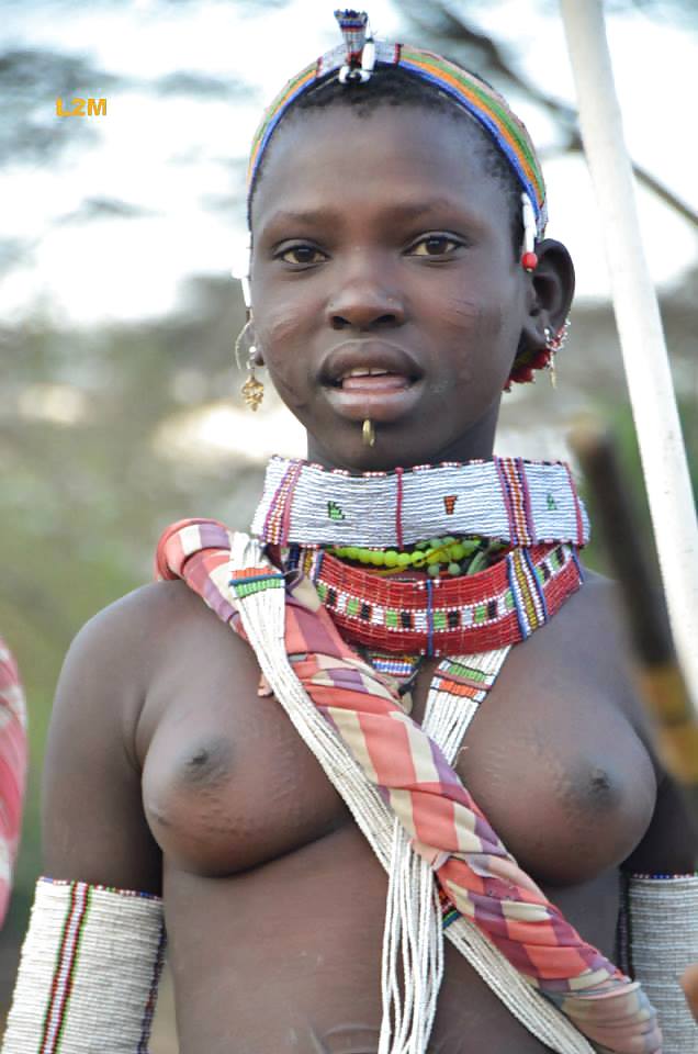 Exóticas bellezas tribales africanas 
 #23491448