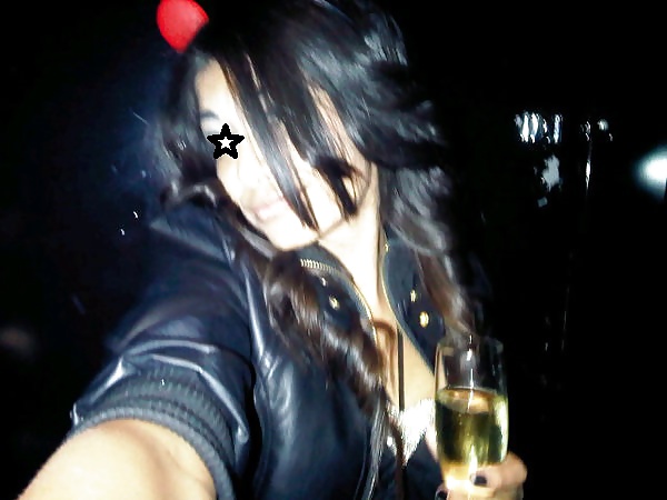Fill my champagne
 #35479901