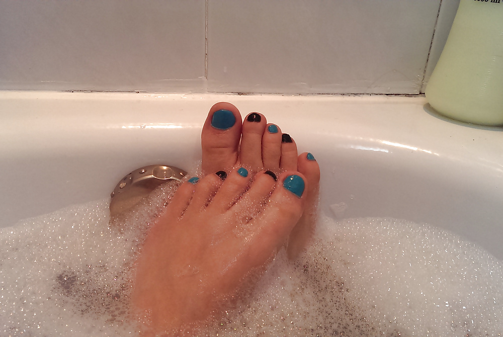 石鹸のような足指 大きなクリトリス 毛深い、黒と緑のセッション
 #30223569