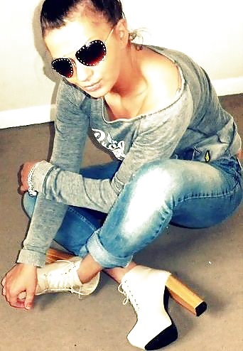 Bez golizny .brunetki
 #34221958