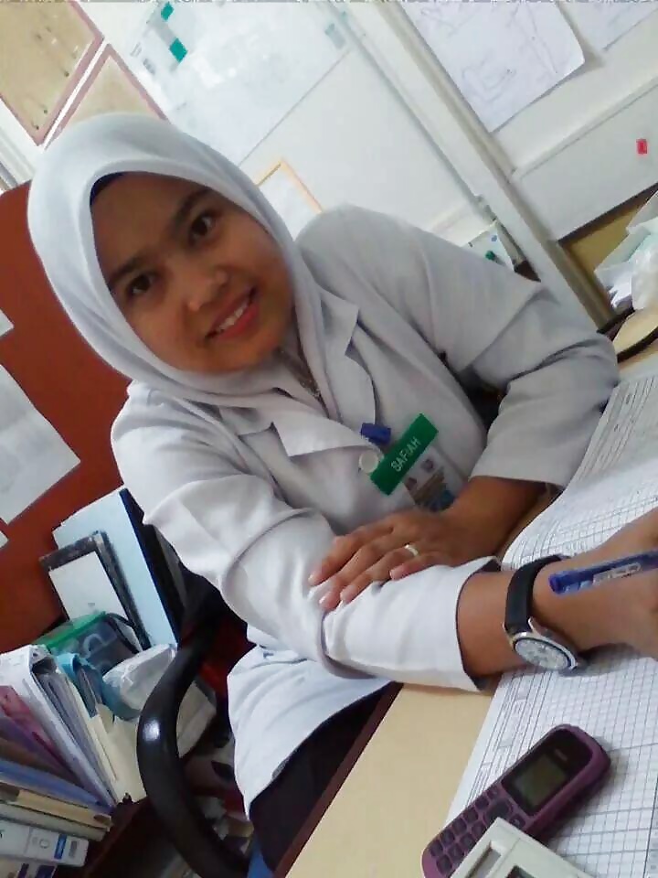 Awek melayu jururawat twitte #31780884