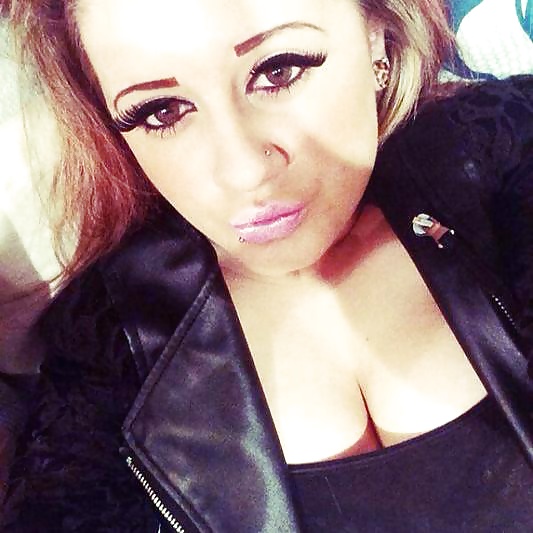 Would you empty your balls in chav Lindsay? #39125474
