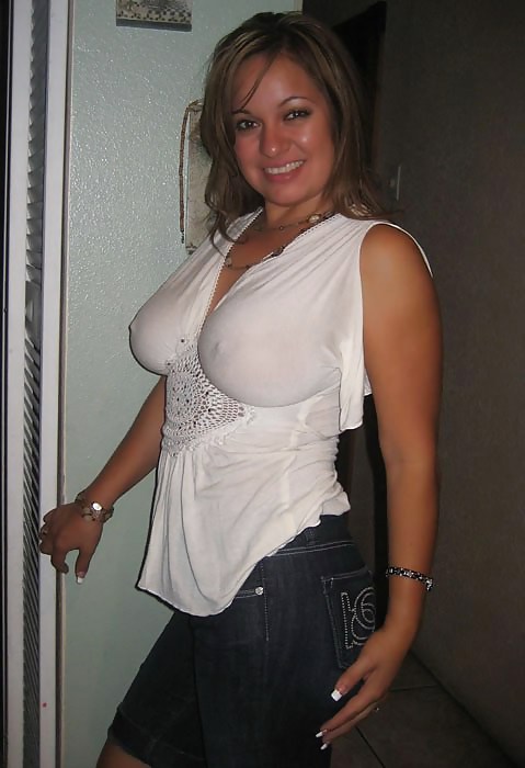 Nice cleavage! #35304290