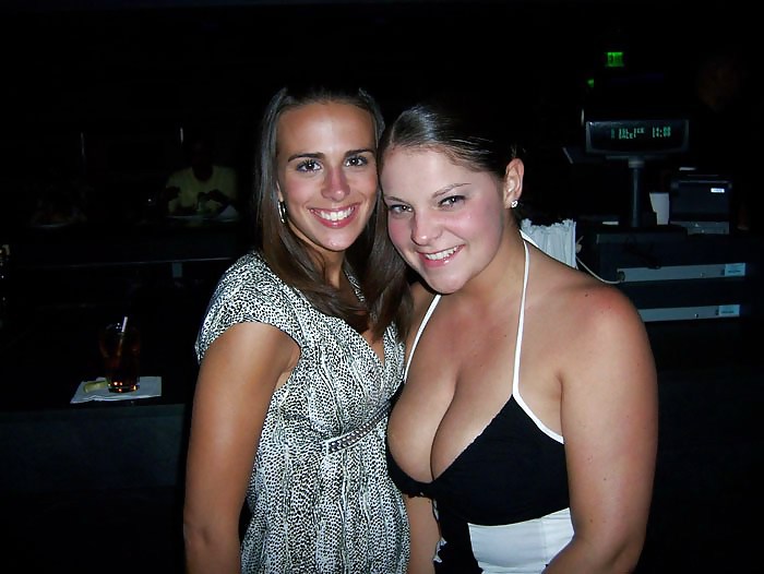 Nice cleavage! #35304377