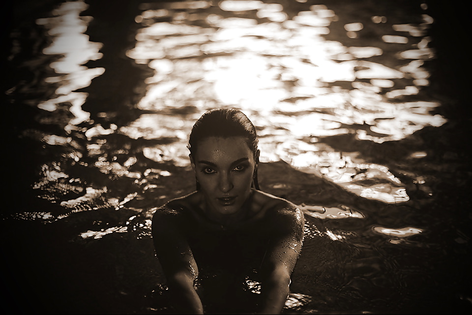 Girls by furfur
 #29168438