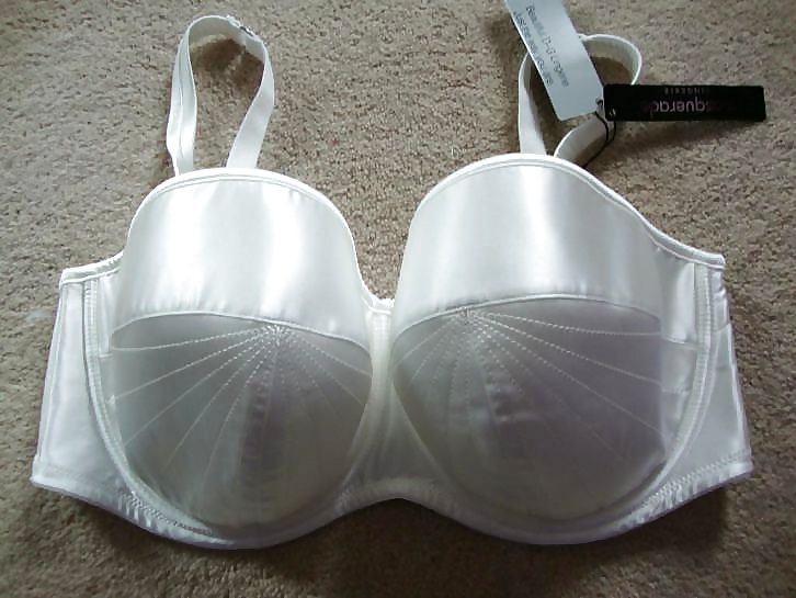 Mi sujetador
 #31930475