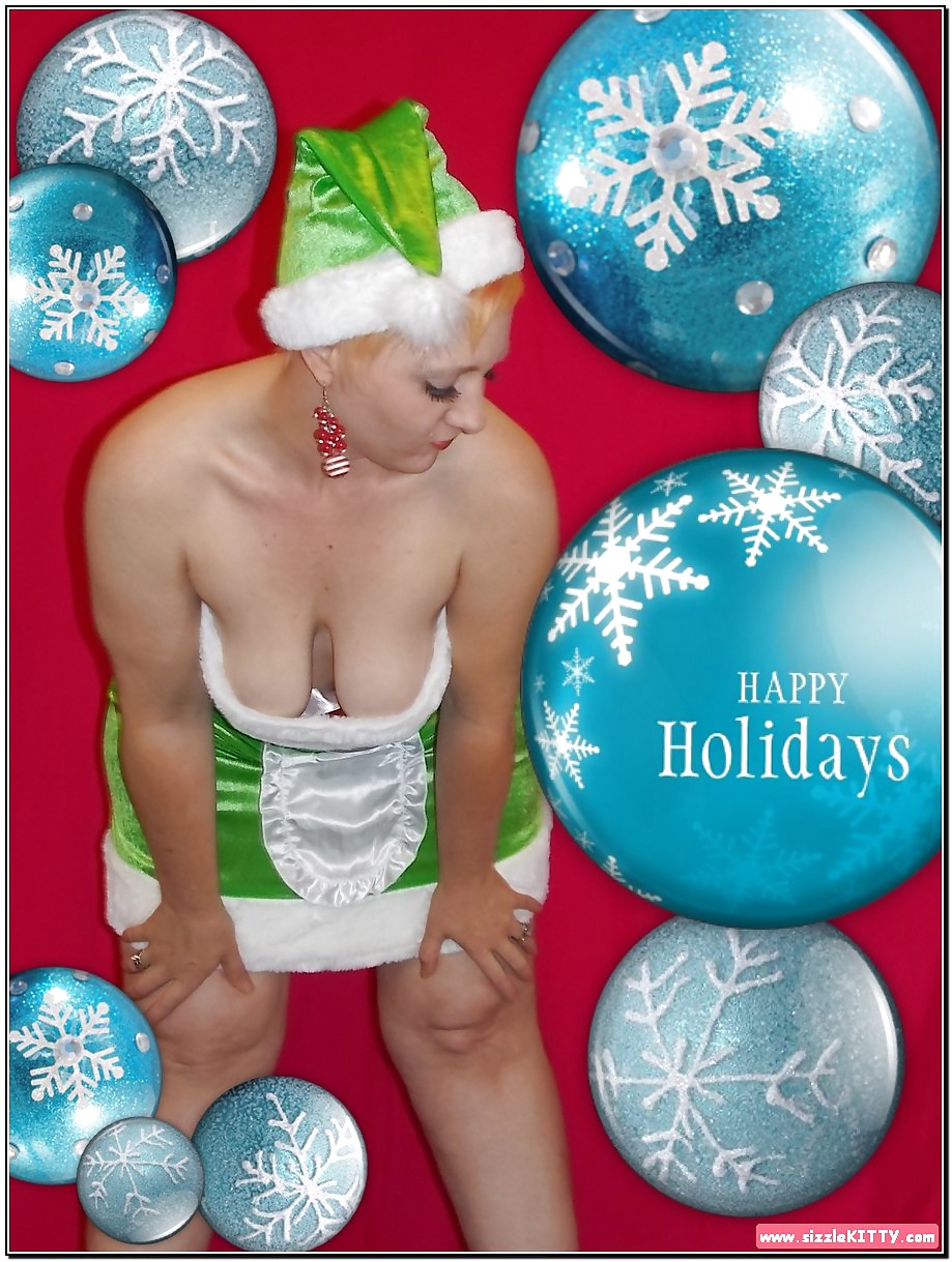 Sizzle's christmas (2012) v2
 #25800990