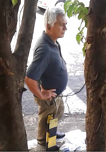 Maduro centado
 #23898861