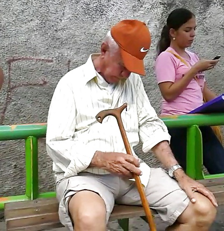 Maduro centado
 #23898916