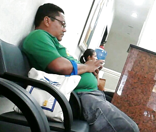 Maduro centado
 #23898947