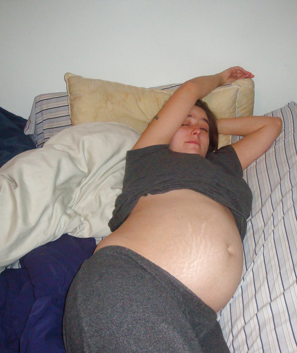 Preggers and not preggers #40985161