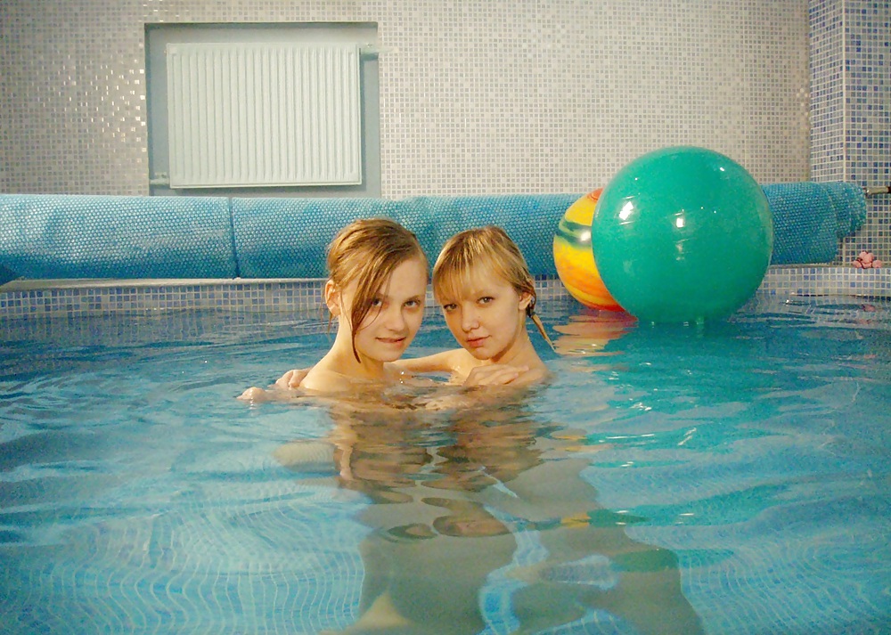 Alcune foto di piscina per adolescenti
 #24173750