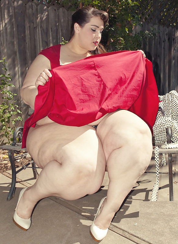 Me encantan las mujeres grandes
 #40744517