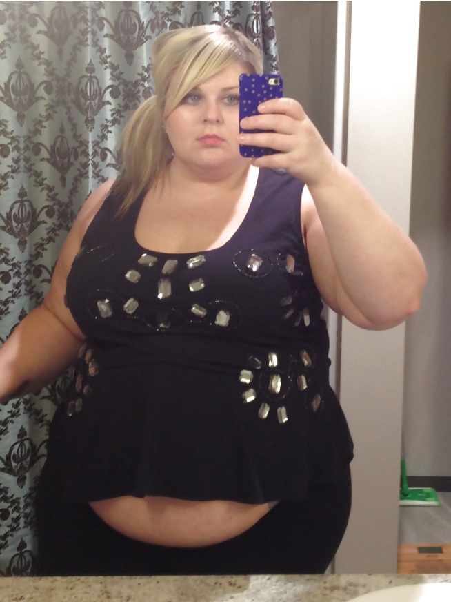 Me encantan las mujeres grandes
 #40744720