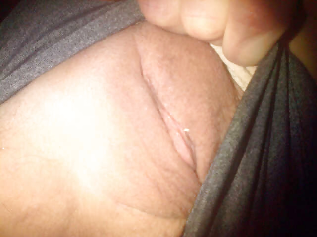 Mirando el coño de la esposa
 #39370831