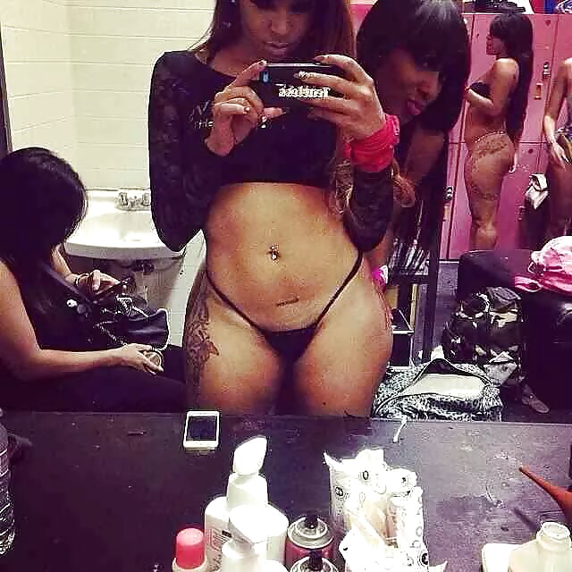 Sexy black thots
 #29763093