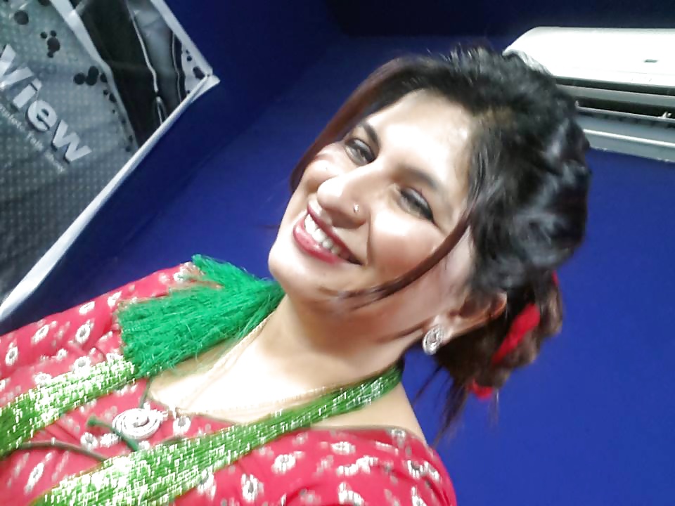 Sexy Reife Tanten (indische Und Nepalesische) #39767068
