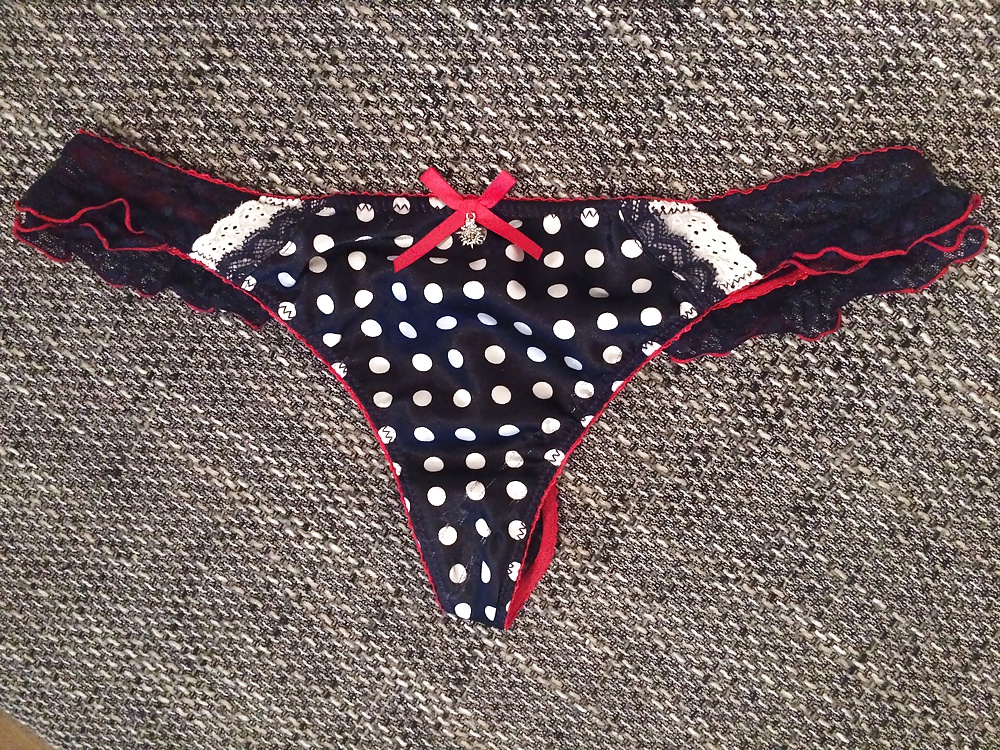Sexy Getragene Slips & Strings Verkaufe #40914013