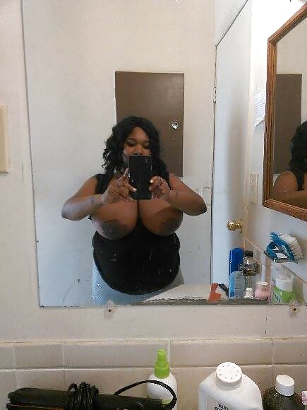 Extrema macromastia tetas negras 7
 #25972758