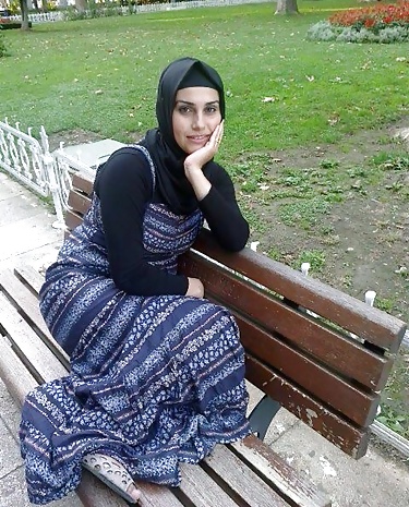 Turco hijab nylon tacones altos sexy amateur 
 #26285206